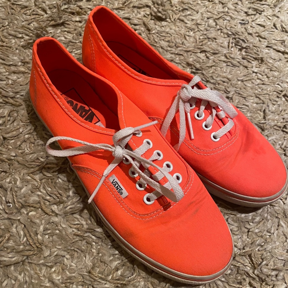 Coral Vans